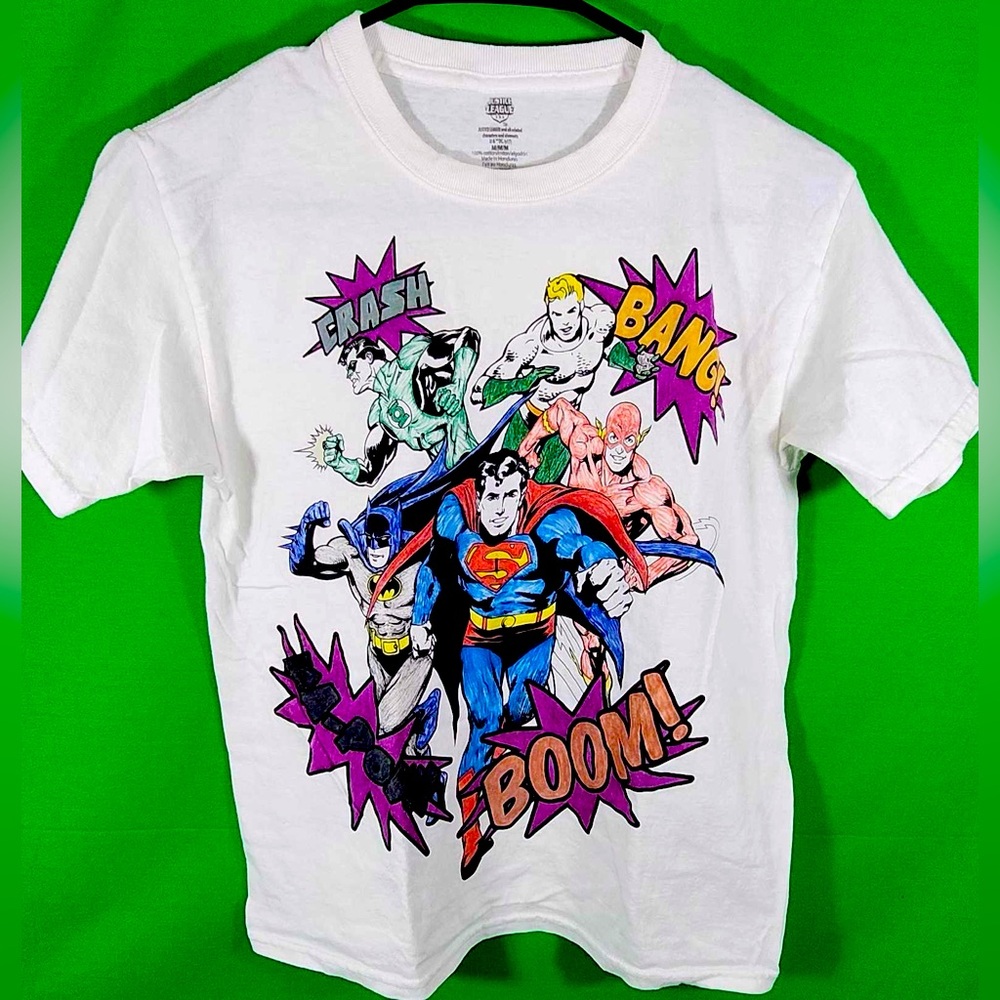 Justice League DC Comics Characters Medium T-Shirt